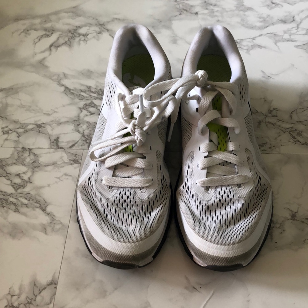 Nike AirMax sneakers in white/black - Picture 2 of 5